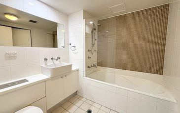 33 / 62 Botany Road, Alexandria