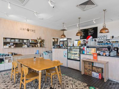 Leaf Café & Co.