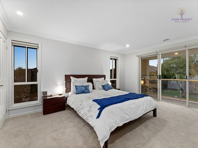 44 Scenic Drive, Point Cook
