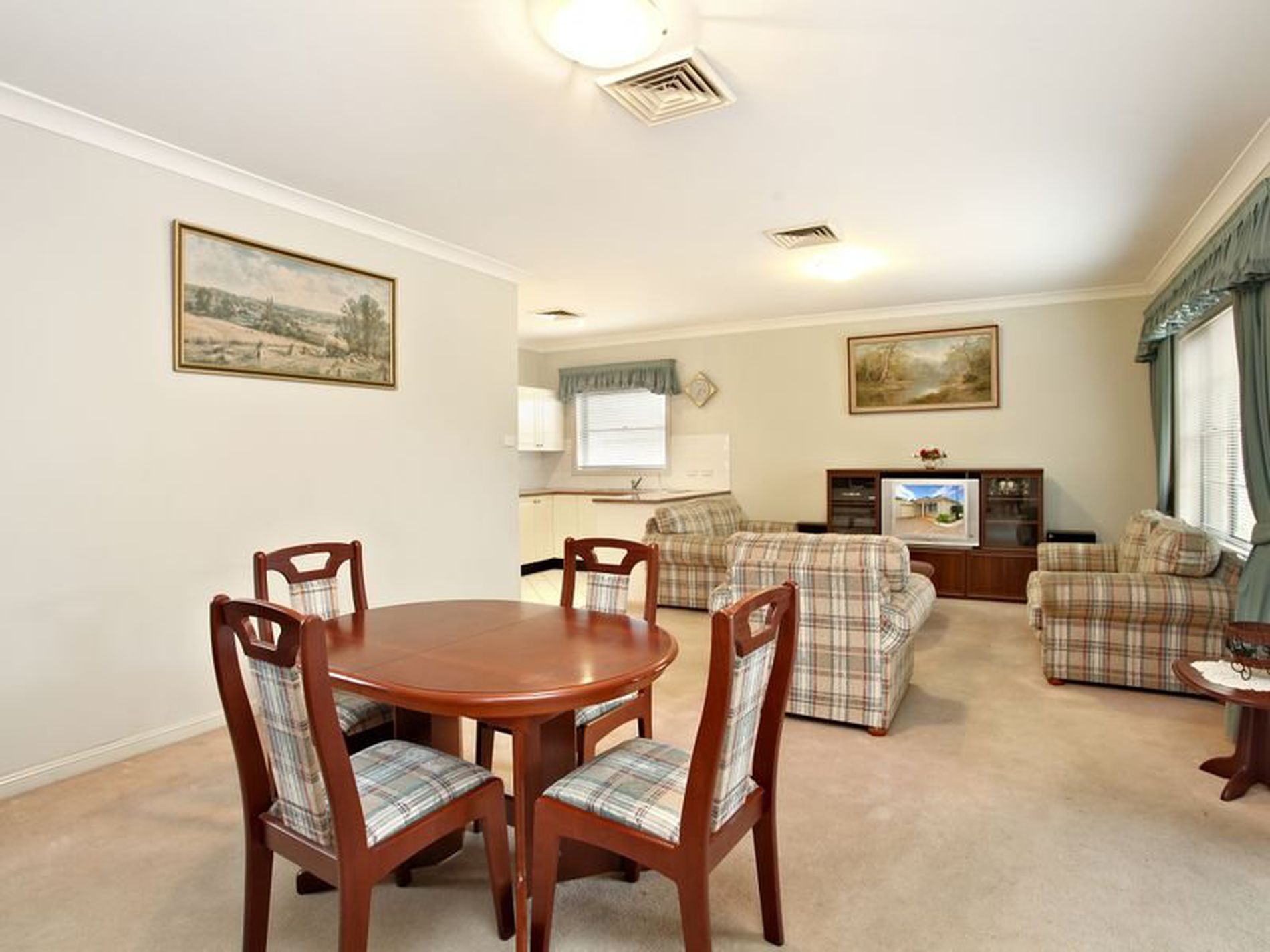 64 / 33 William Street, Botany