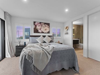 22 Catalina Bay Drive, Hobsonville