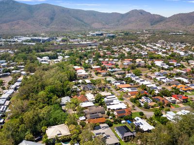9 New England Court, Douglas