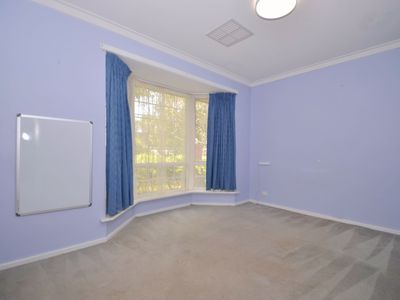 24 Agincourt Drive, Willetton