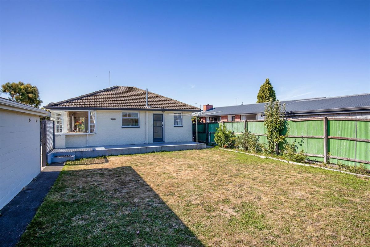 8 Dunstan Crescent, Hornby