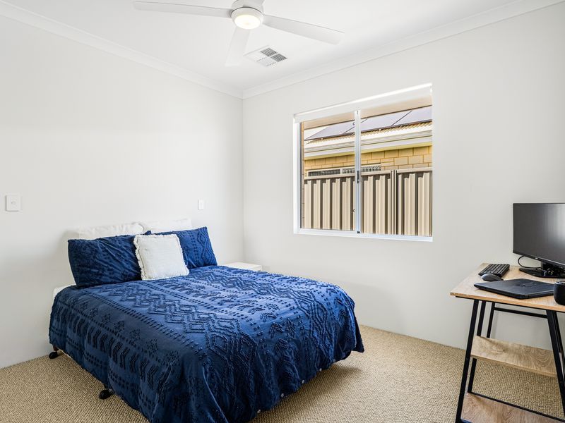 8 BLUEBERRY LOOP, Byford