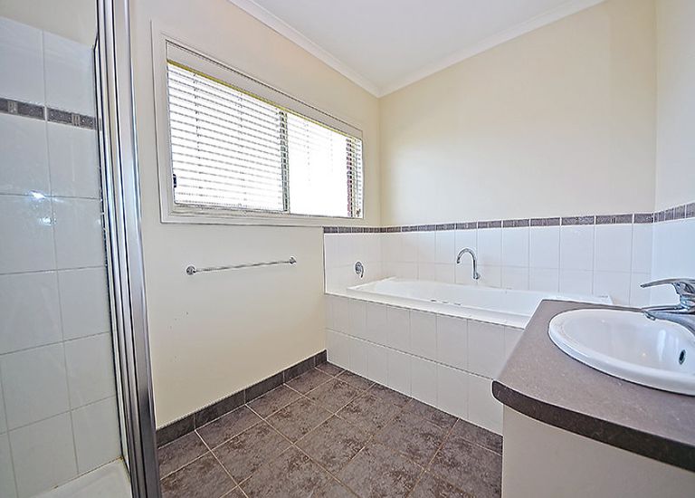 3 Sanford Court, Portland