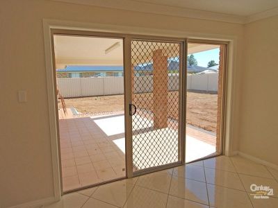11 Cobbity Avenue, Dubbo