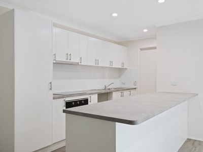 2 / 20 Morinda Way, Labrador