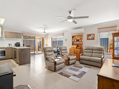 27 Chestnut Way, Baldivis