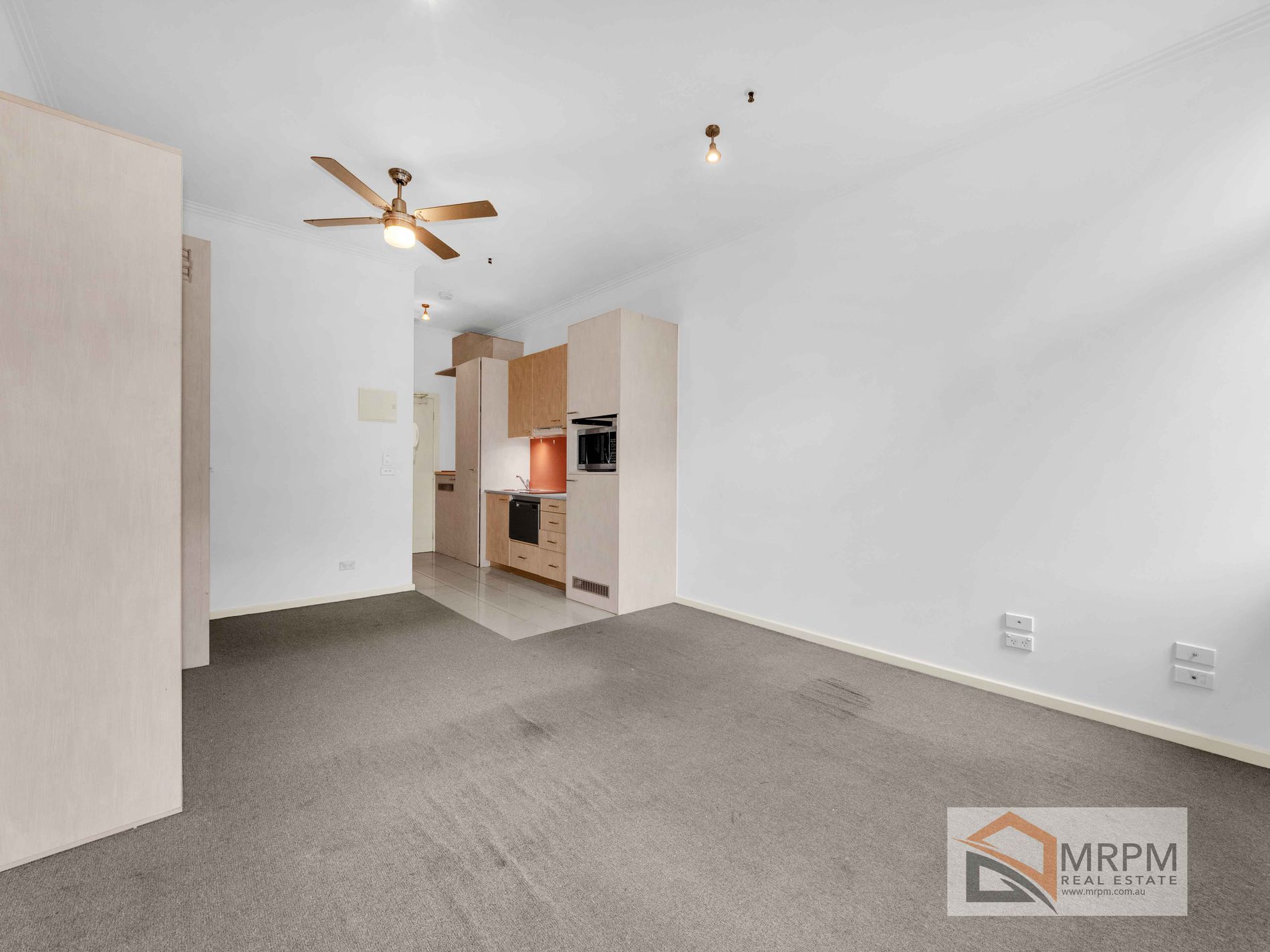 303 / 65 Elizabeth Street, Melbourne