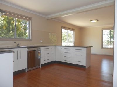 36 Mountain River Road, Grove
