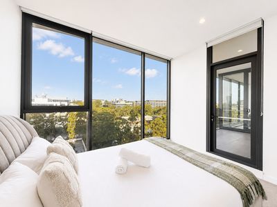 C1008 / 80 Waterloo Road  (entry via Byfield St), Macquarie Park