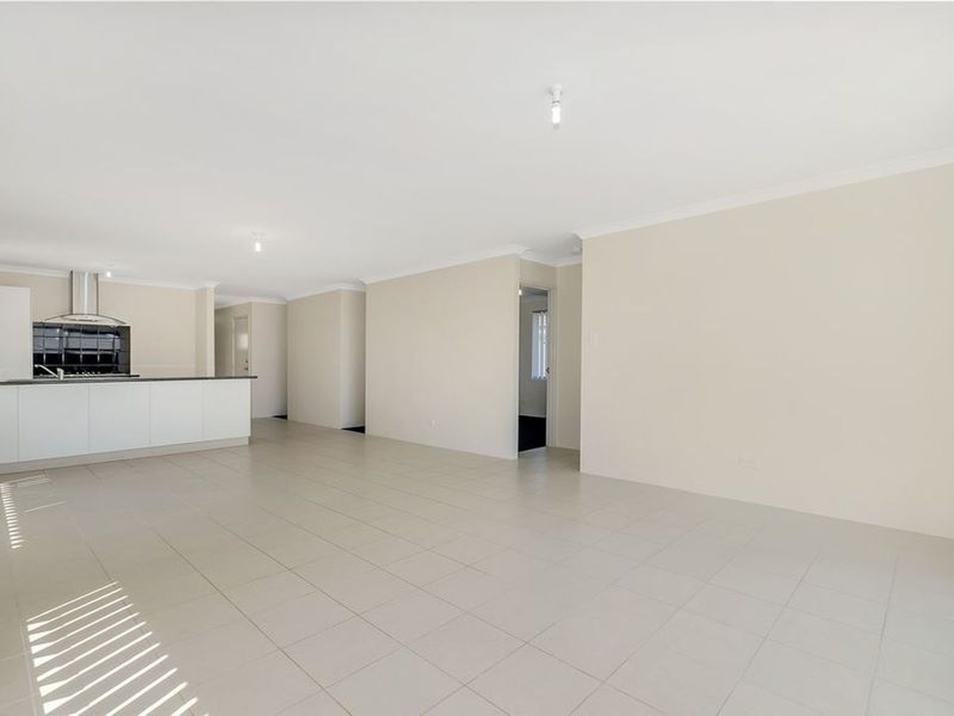 17 Cooloola Chase, Yanchep