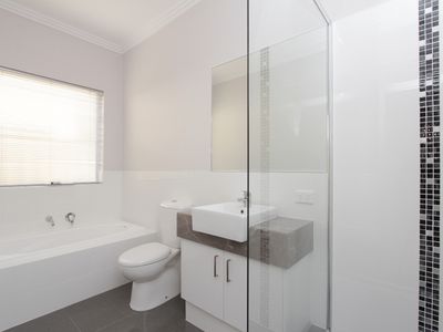22C Emsworth Way, Balga