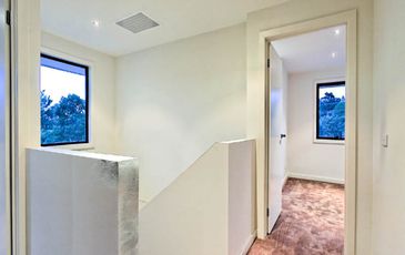 1 / 4 Harkaway Road, Berwick