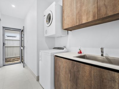 2 / 9 Jabiru Court, Smithfield