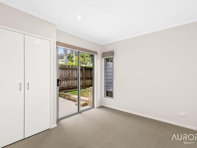 1/20 Barton Parade, Balmoral