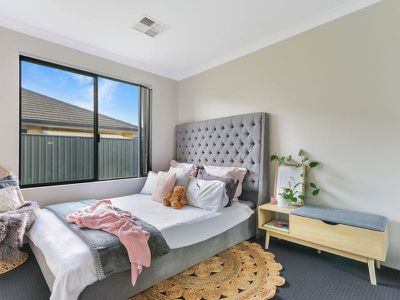 7 Coliban Approach , Baldivis