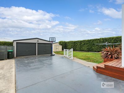 8 Sandy Crescent, Wynyard