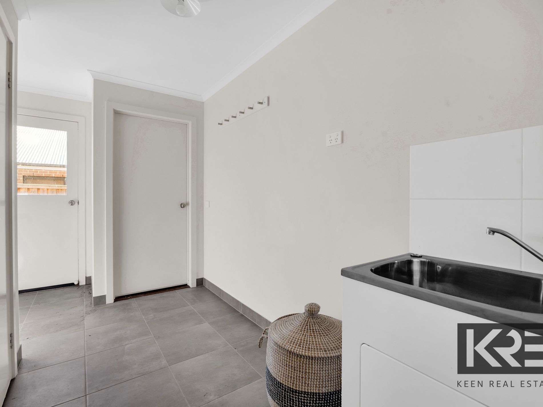 18 Gaudi Boulevard, Corinella
