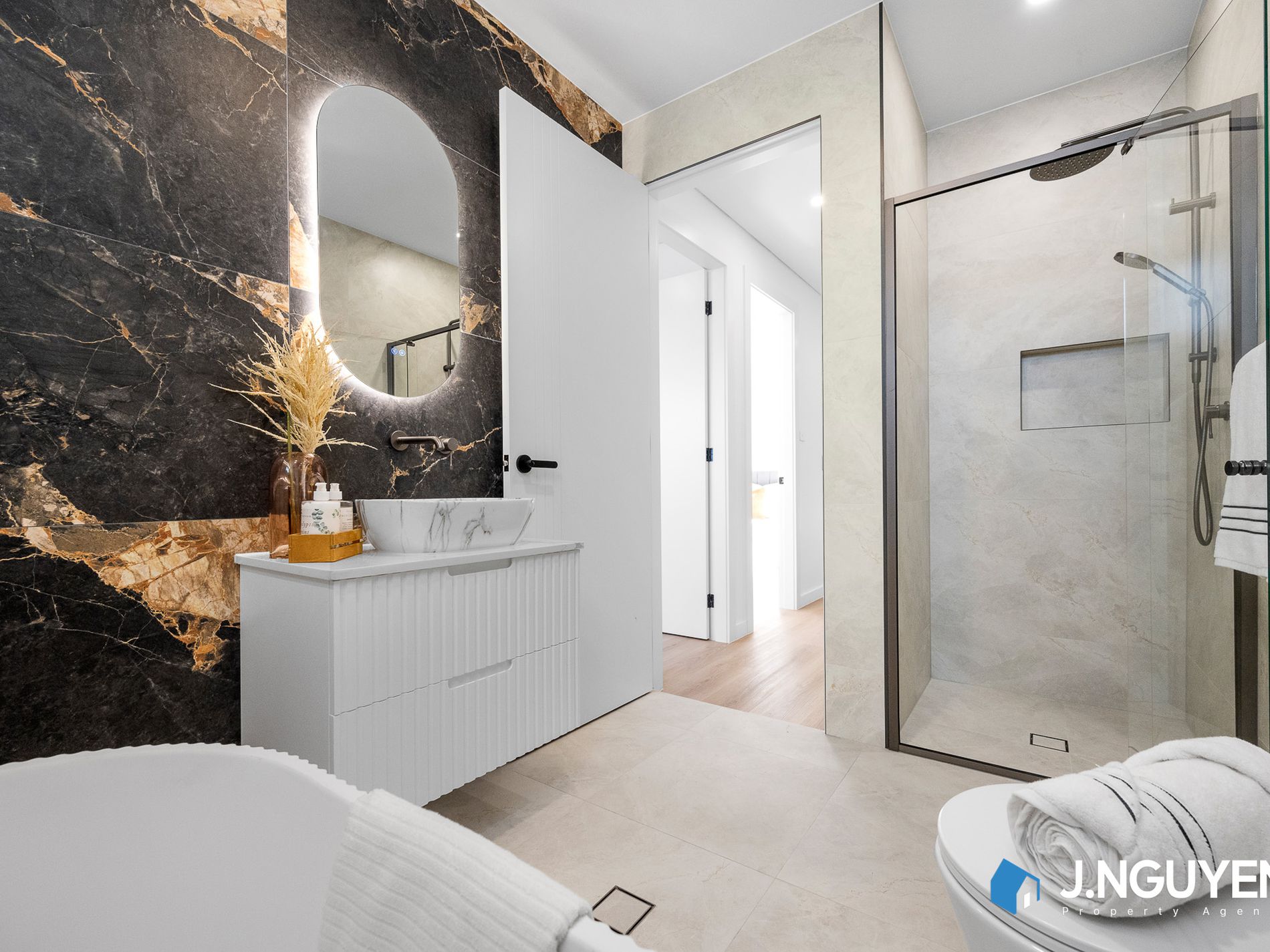 8 Clarence Street, Canley Heights