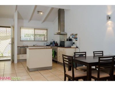 2 / 8 Woorookool Place, Noosaville