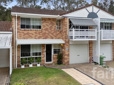 18 / 27 Rain Tree Glen, Coombabah