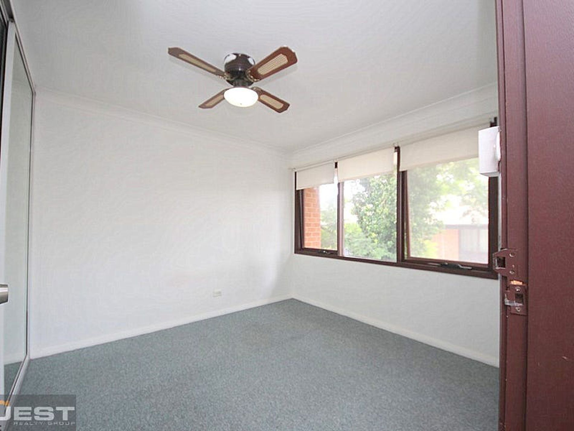 12 / 8A Chiswick Road, Greenacre