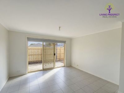 4 / 80-82 Linden Street, Altona Meadows