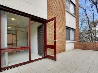 8 / 5 Lachlan Street, Liverpool