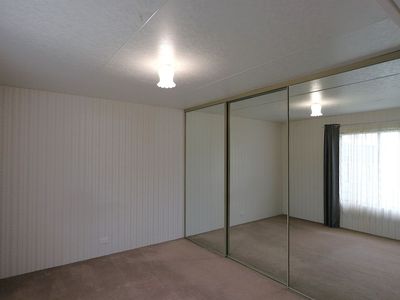 2 Holland Court, Allendale East