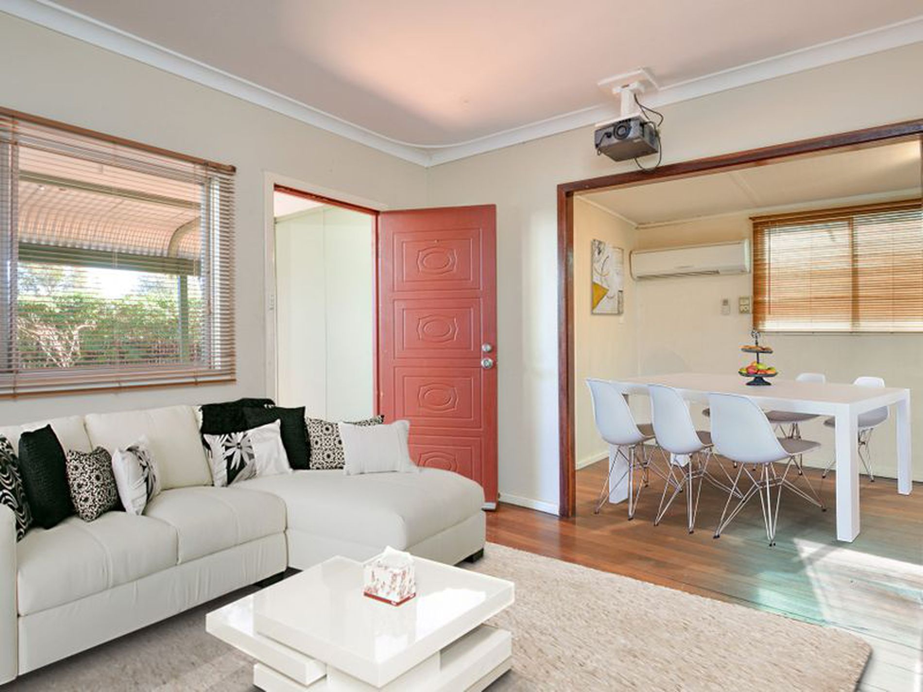 323A Collins Street, West Lamington