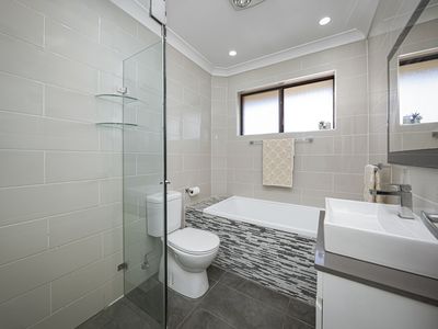 5 / 101 Sproule Street, Lakemba