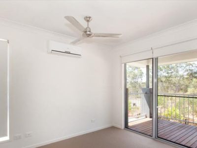 15 OPPERMAN DRIVE, Springfield Lakes