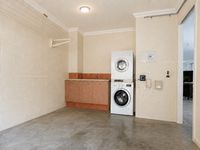 4 University Drive, Robina