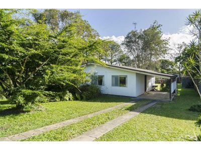 5 Coreen Avenue, Tewantin
