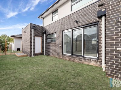2 / 26 McLennan Street, Eumemmerring