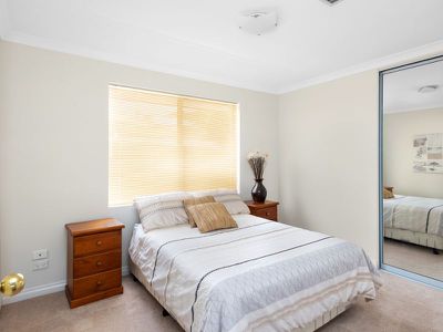 21 Riverina Way, Hannans