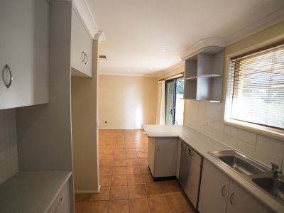 2 Cedar Court, Dubbo