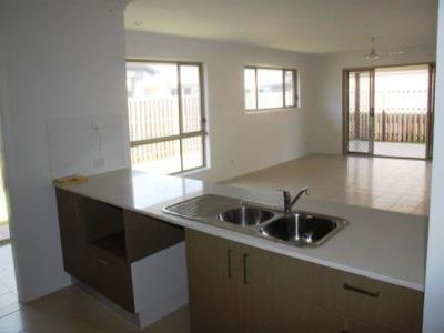 22 Santa Maria Avenue, Urraween