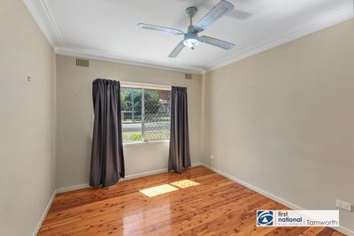 23 Carmichael Ave, Tamworth