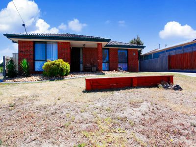 1 Lesley Drive, Hampton Park