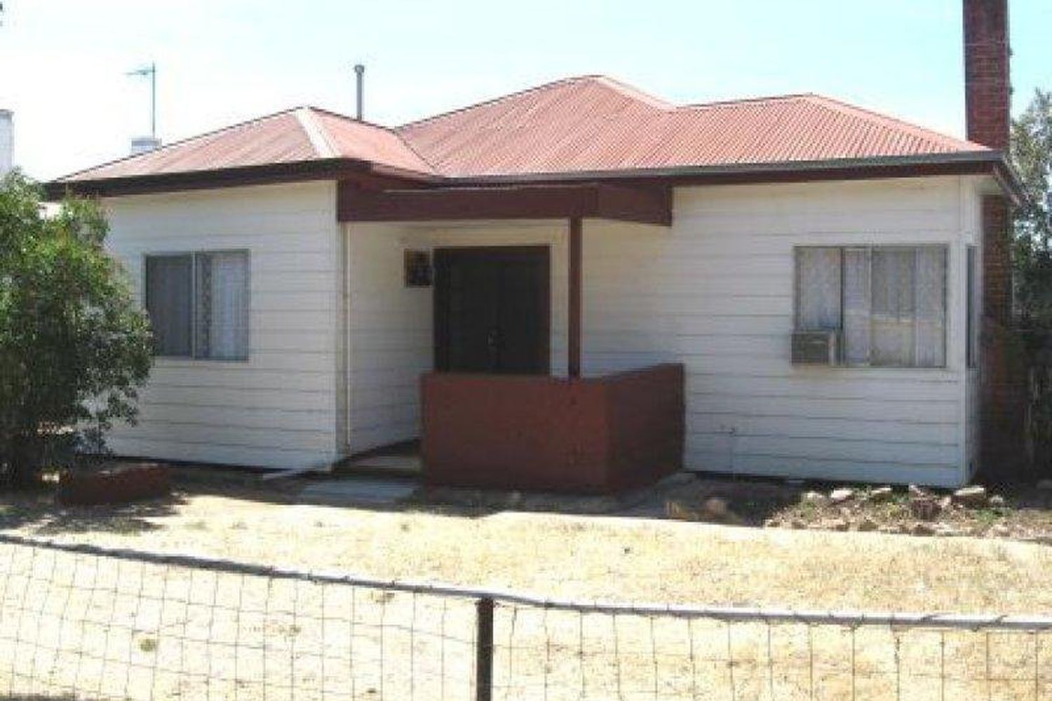 15 Lynott Street, Horsham