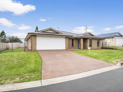 7 Grandslam Street, Glenvale