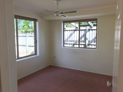 5 Kentia Court, Kawungan