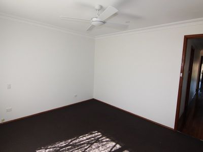 40 King George Parade, Forster