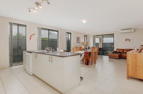26 Whinhill Loop, Baldivis