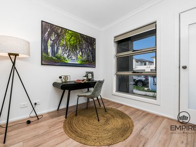 7 Pamir Circuit, Clyde North