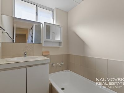 10 / 4 Lee Place, Noranda