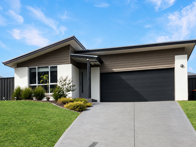 27 Wedgetail Street, Fletcher